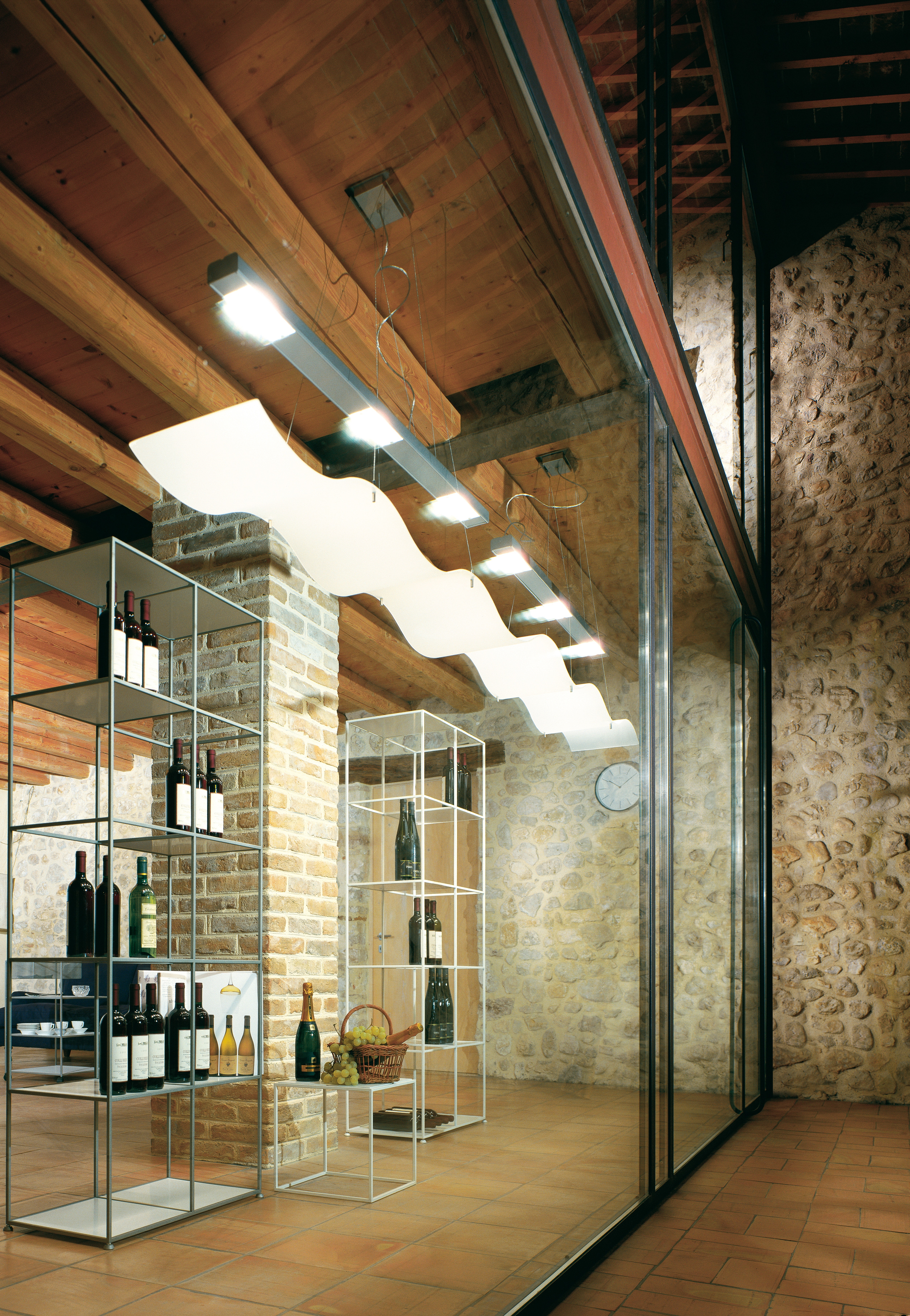 Can a clean office improve productivity?